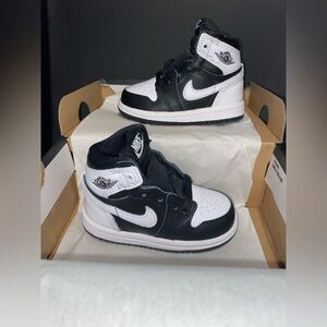 Jordan 1 Retro High OG size 5c